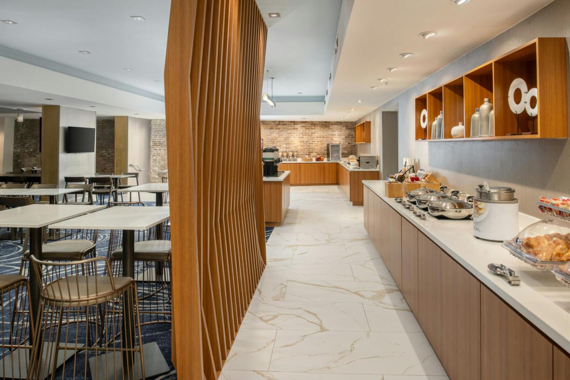 Springhill Suites By Marriott New Orleans Warehouse Arts District Экстерьер фото