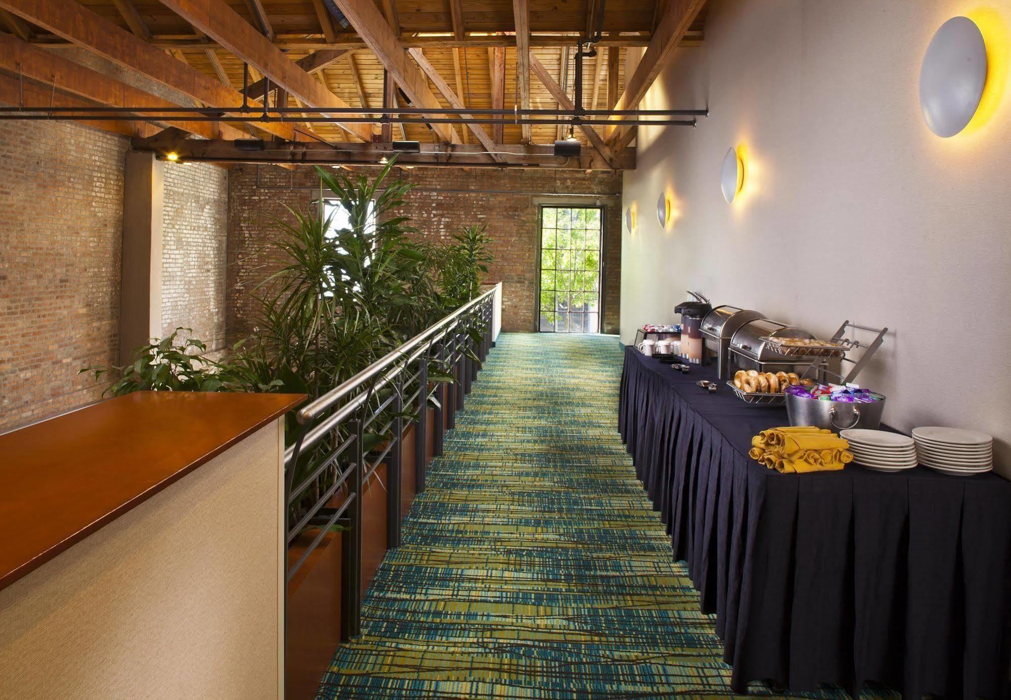 Springhill Suites By Marriott New Orleans Warehouse Arts District Экстерьер фото